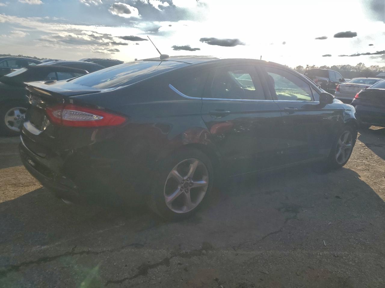 Ford Fusion Se Image 3