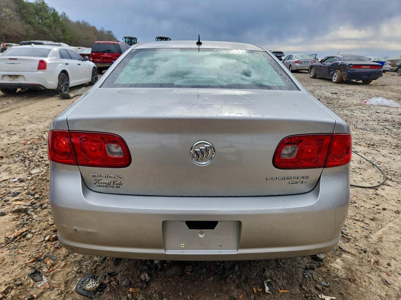 Buick Lucerne Cxl Image 9