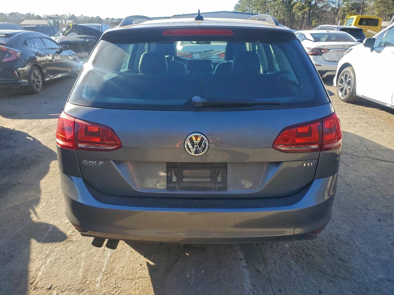 Volkswagen Golf Tdi S Image 7