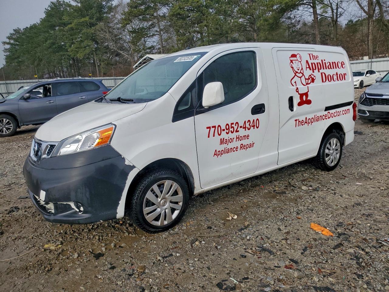 Nissan Nv 2.5s Image 1