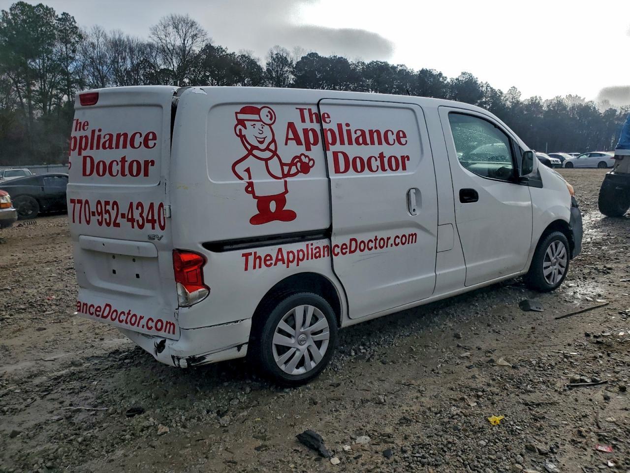 Nissan Nv 2.5s Image 2