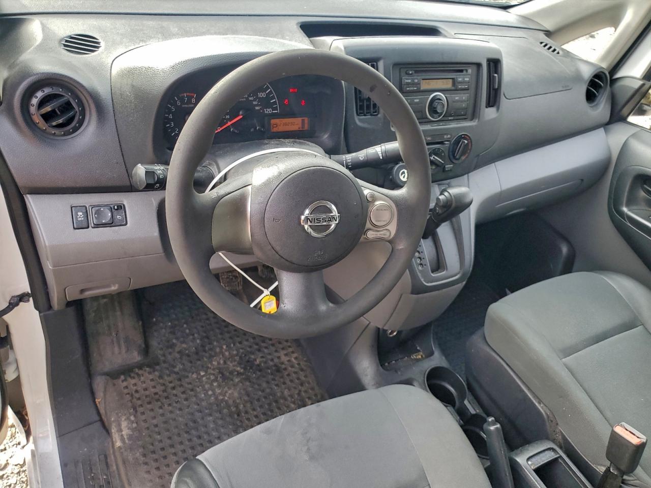Nissan Nv 2.5s Image 6
