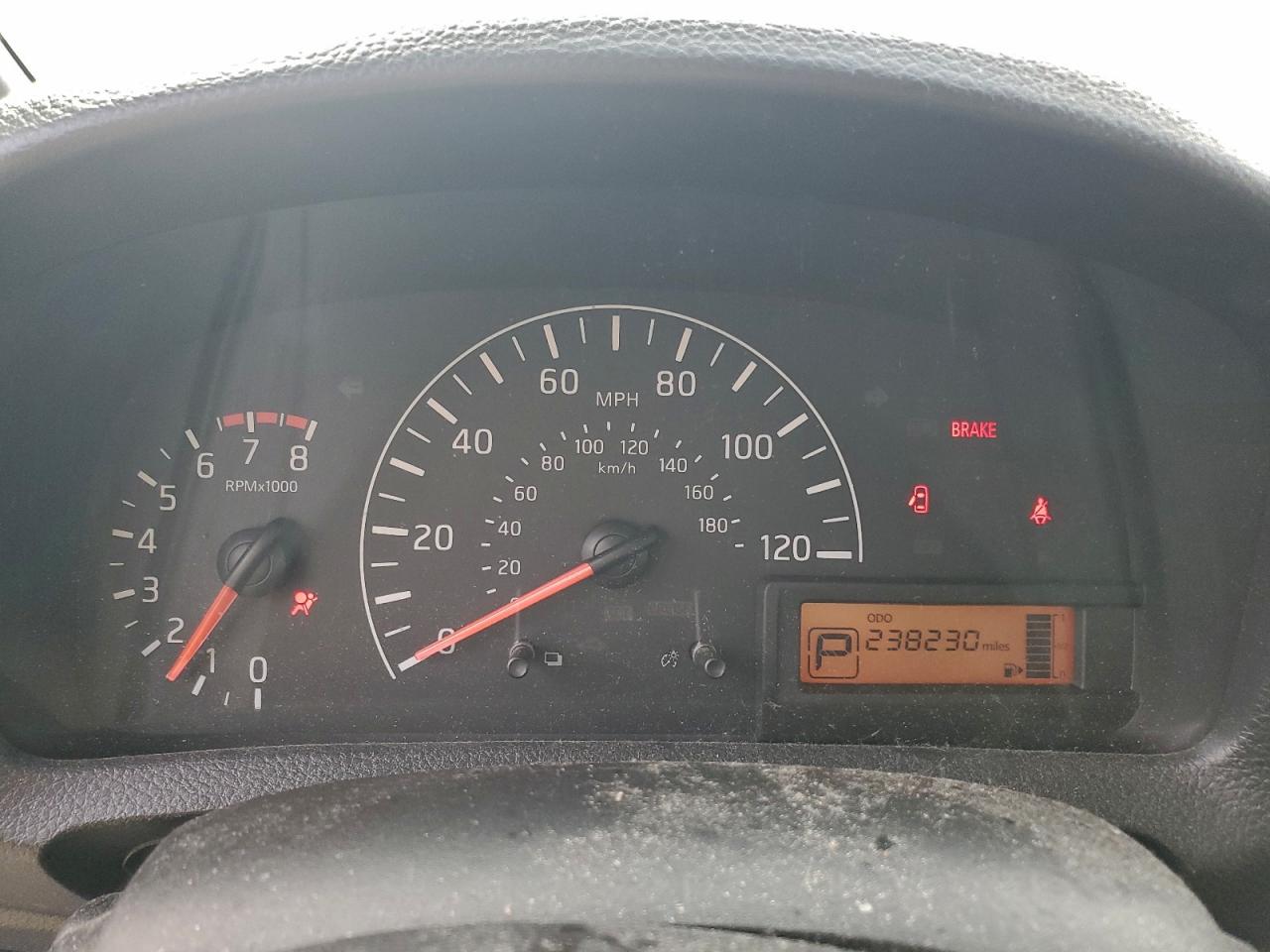 Nissan Nv 2.5s Image 9