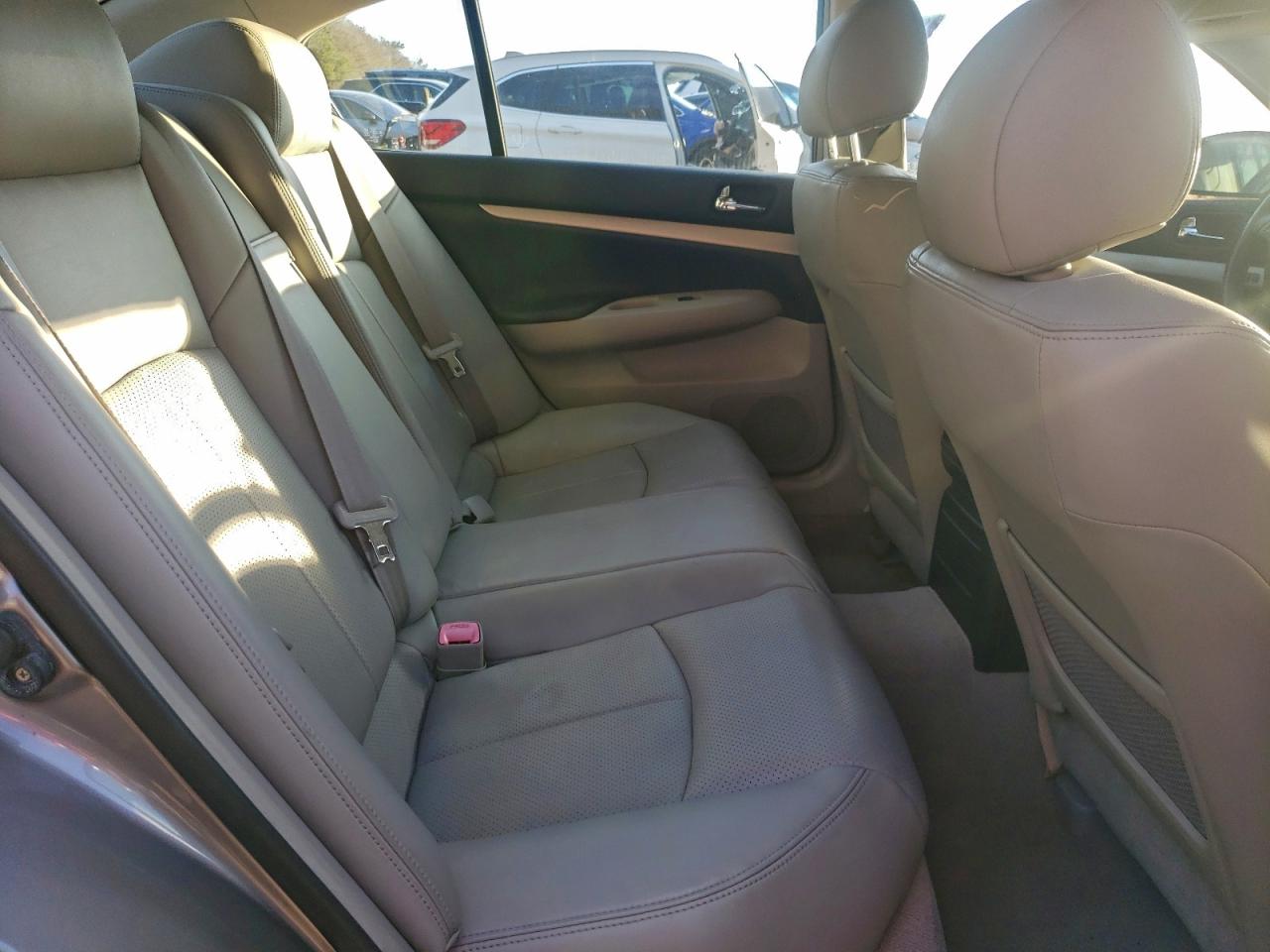INFINITI G35 Image 9