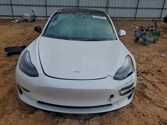 Tesla Model 3 Image 2
