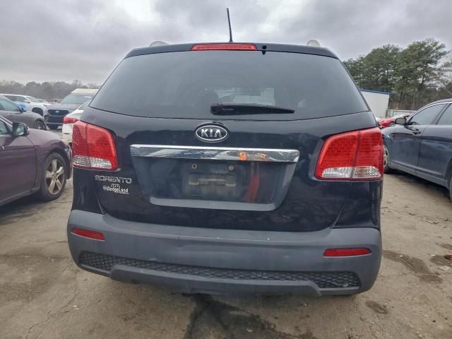 Kia Sorento Base Image 5