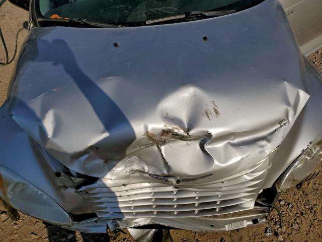 Chrysler PT Cruiser Touring Image 7