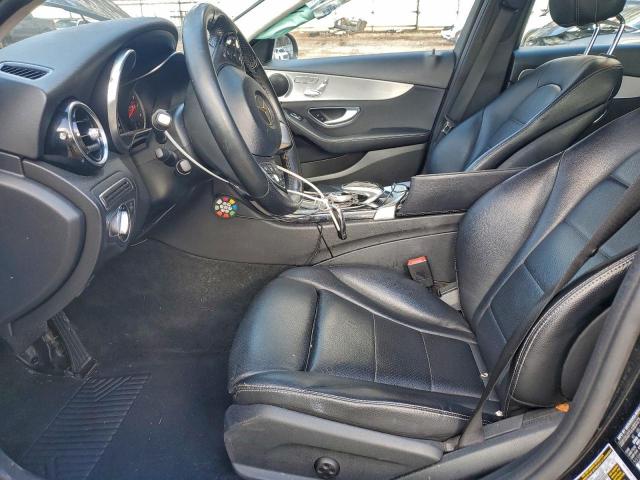 Mercedes-Benz C-Class 300 Image 8