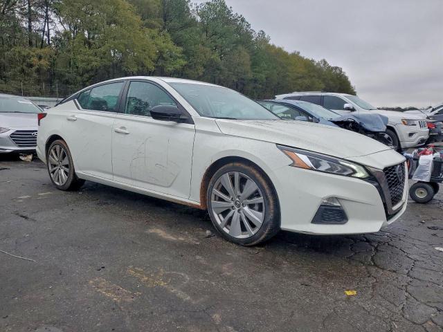 Nissan Altima Sr Image 6