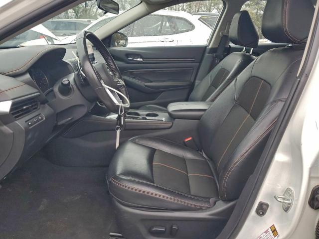 Nissan Altima Sr Image 9