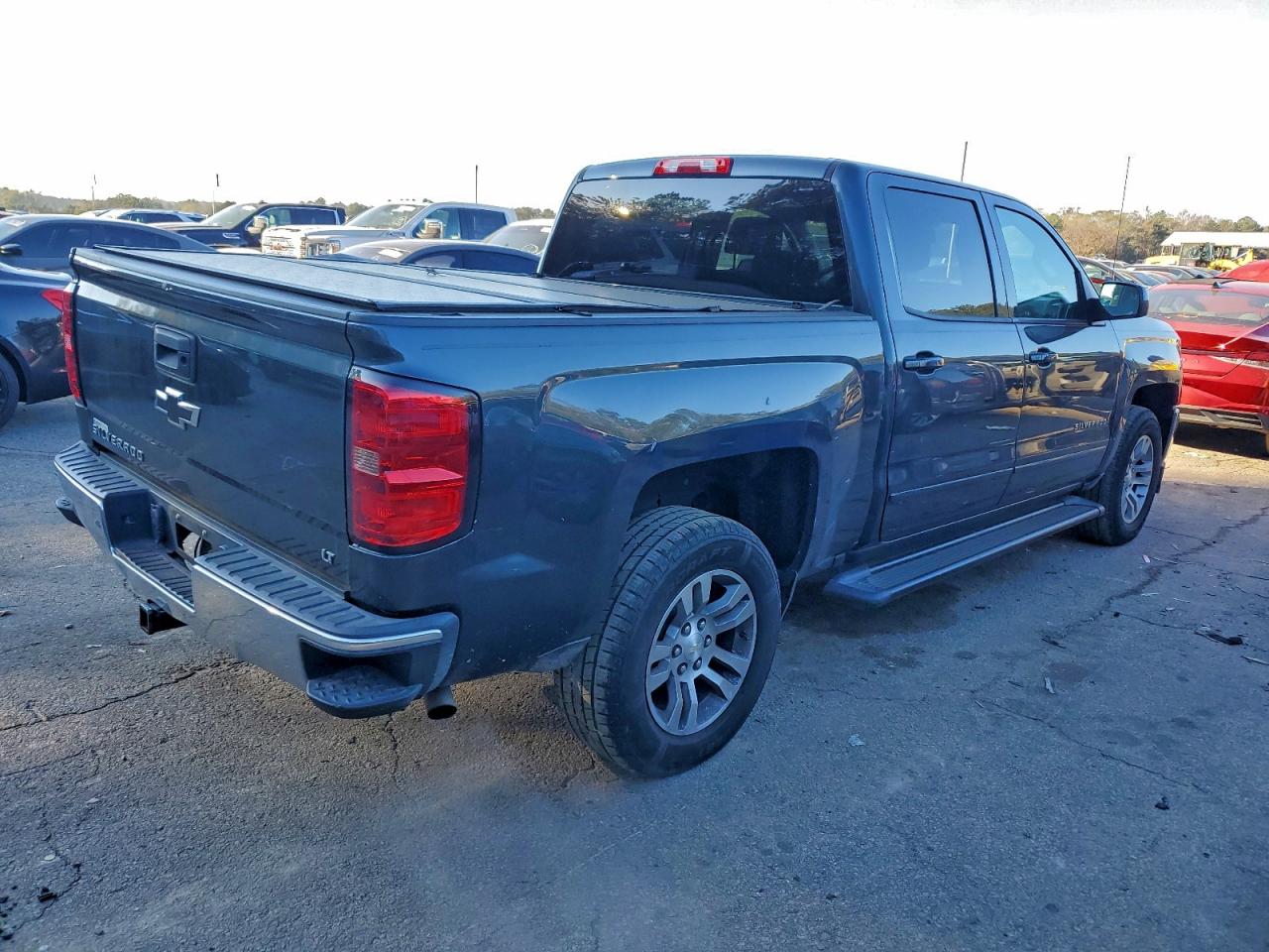 Chevrolet Silverado C1500 Lt Image 7