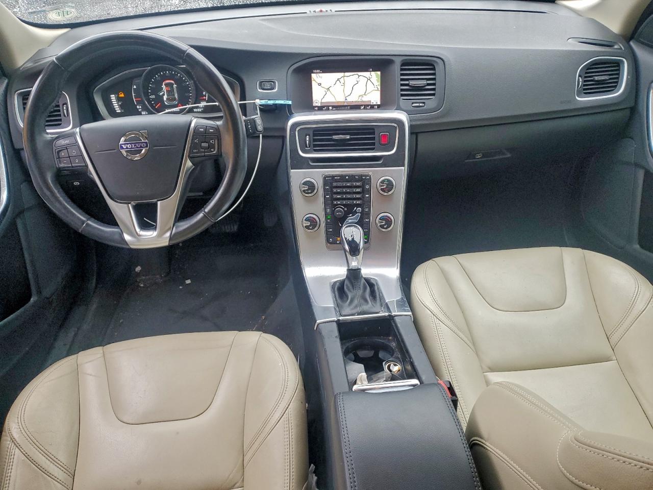 Volvo V60 T5 Dynamic Image 10