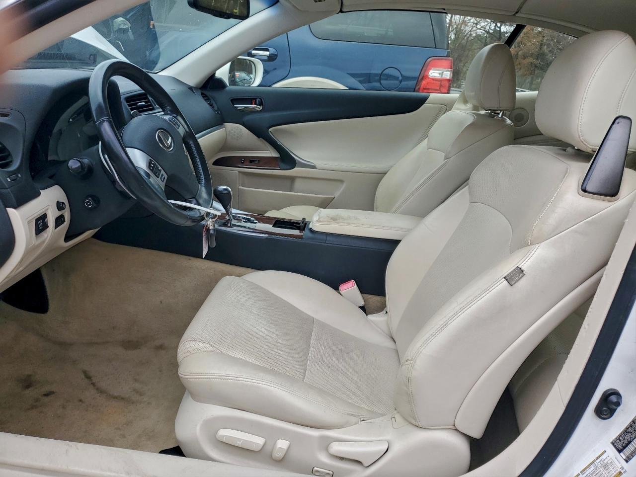 Lexus Is 250 Image 9