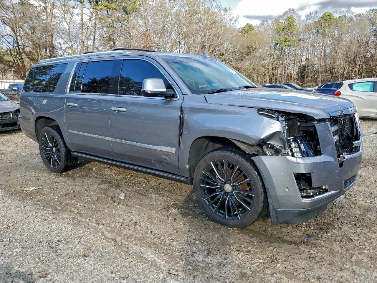 Cadillac Escalade Esv Premium Luxury Image 3