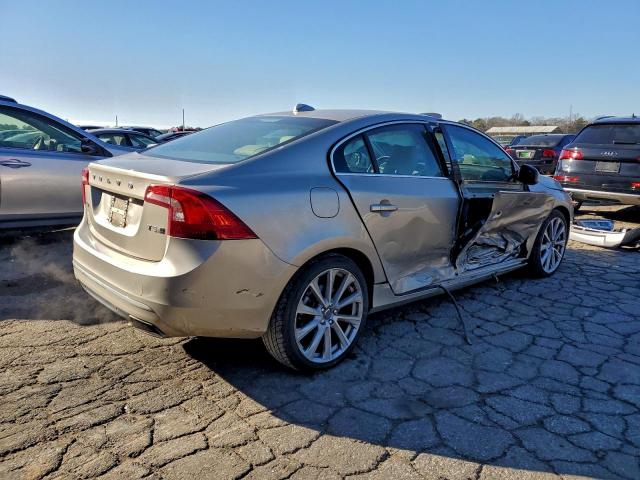 Volvo S60 Platinum Image 3