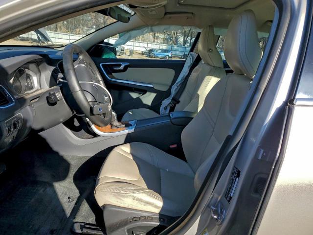 Volvo S60 Platinum Image 11