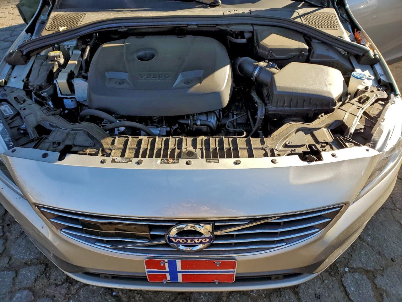 Volvo S60 Platinum Image 9