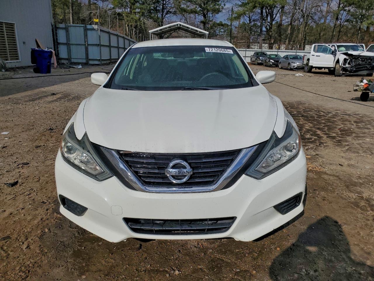 Nissan Altima 2.5 Image 10