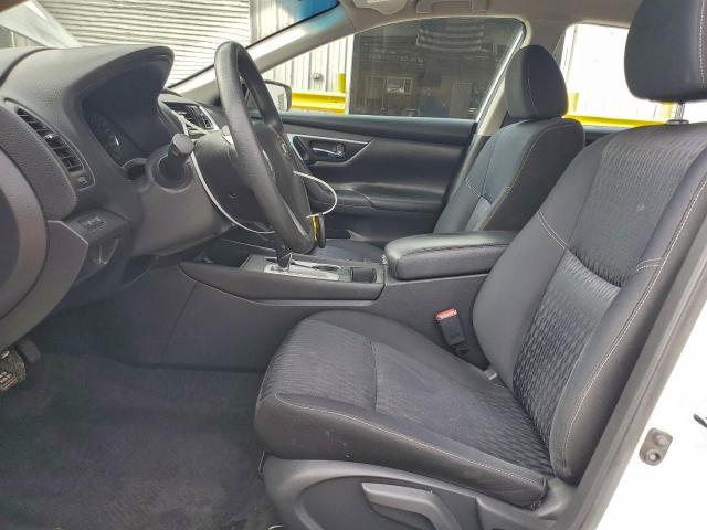 Nissan Altima 2.5 Image 12