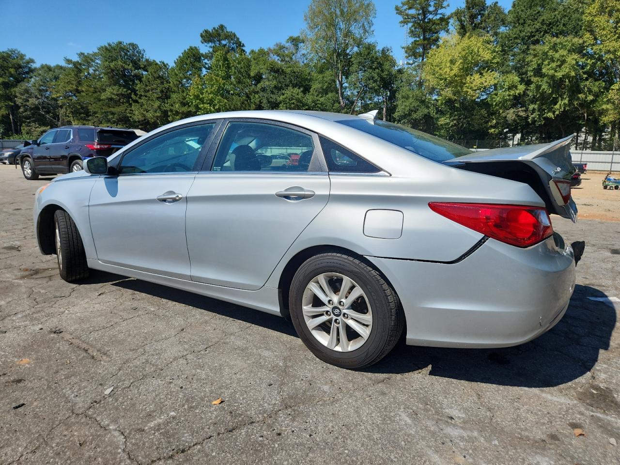 Hyundai SONATA Gls Image 7