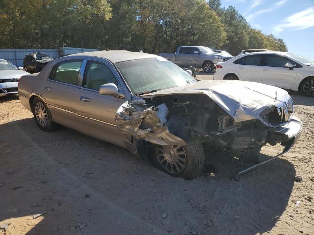 Lincoln Towncar Signature Image 12