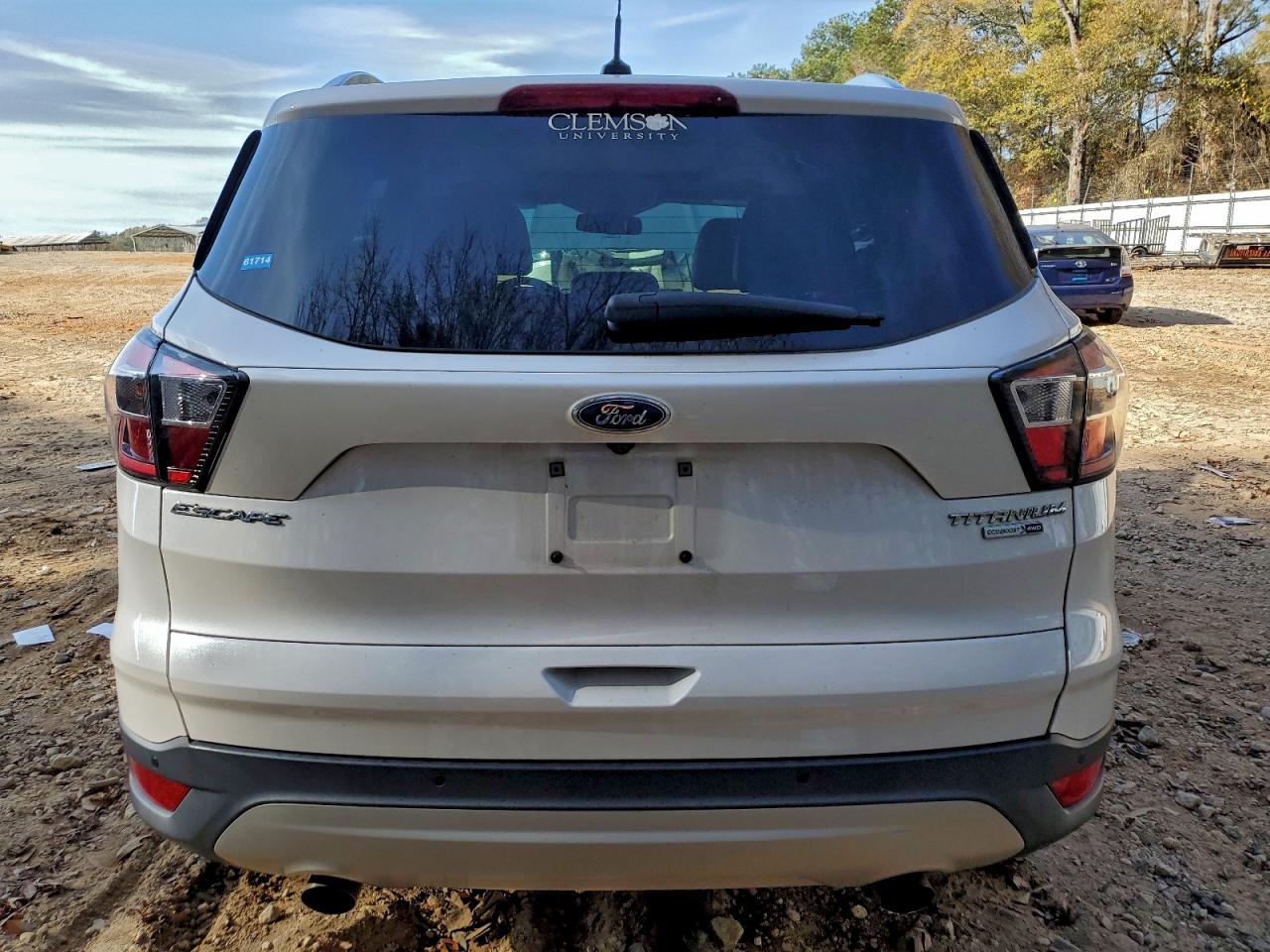 Ford Escape Titanium Image 13