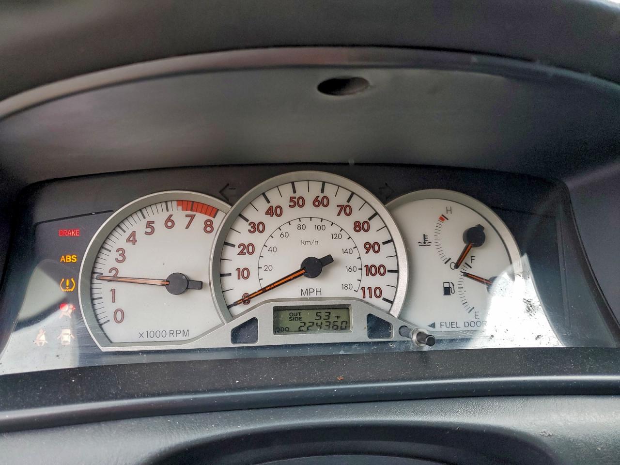 Toyota Corolla Ce Image 6