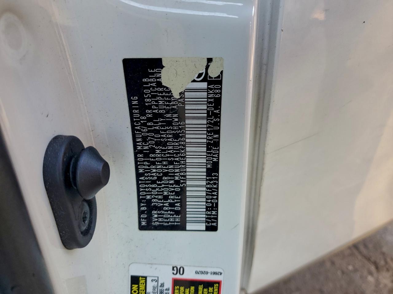 Toyota Corolla L Image 3