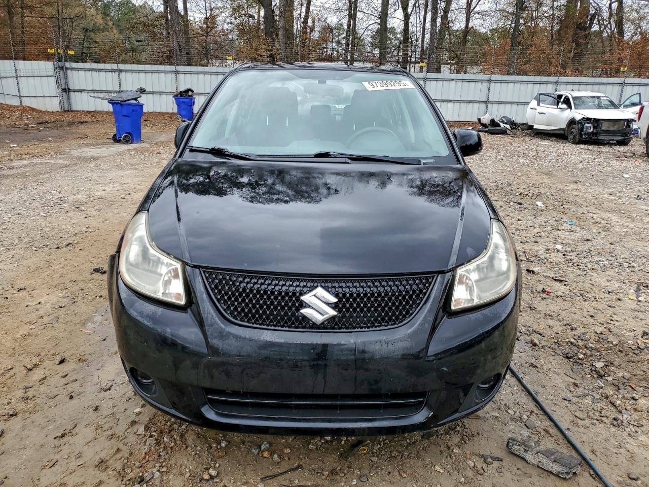 Suzuki SX4 Le Image 8