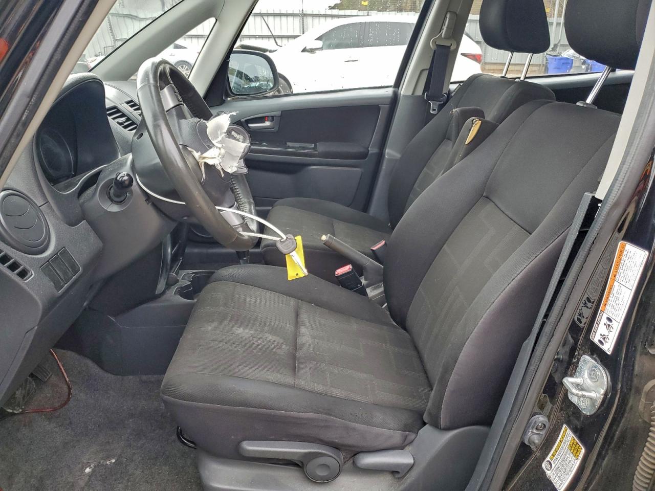 Suzuki SX4 Le Image 9