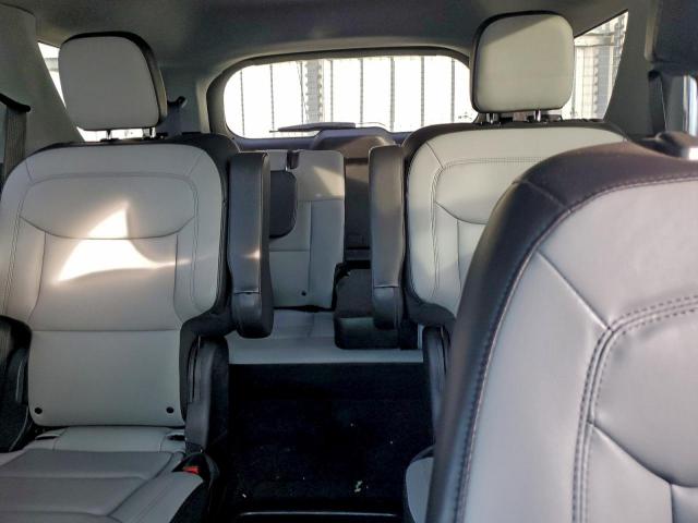 Ford Explorer Xlt Image 9