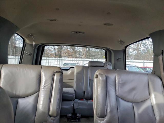 GMC Yukon Denali Image 7