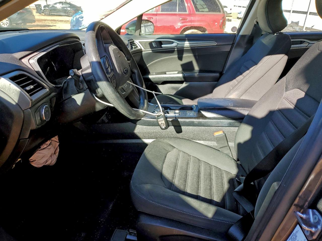 Ford Fusion Se Image 3