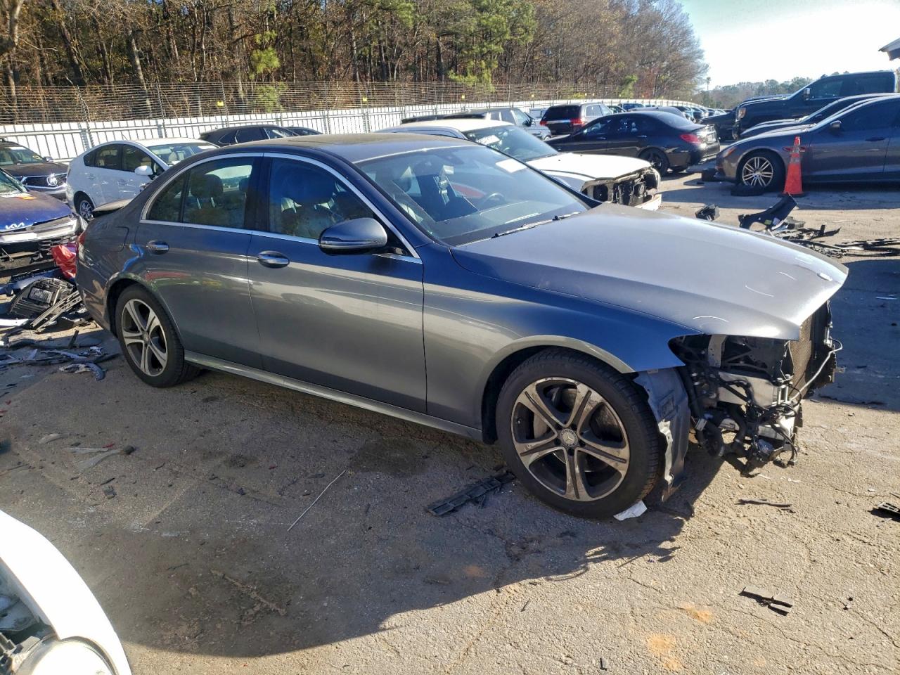 Mercedes-Benz E-Class 300 4matic Image 3