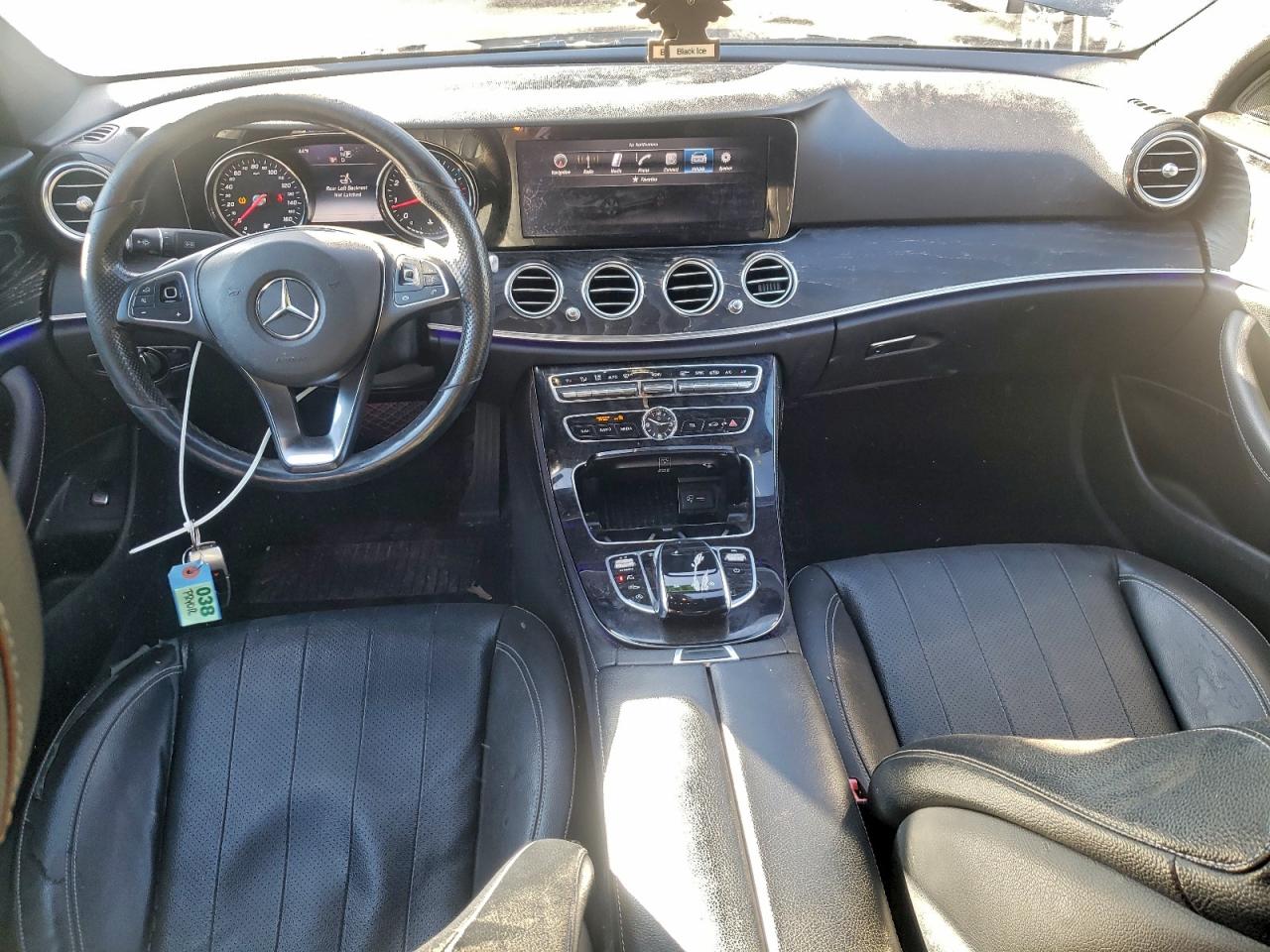 Mercedes-Benz E-Class 300 4matic Image 9