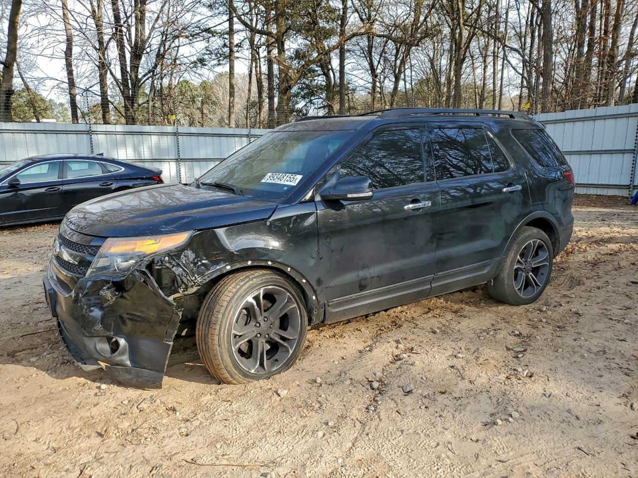 Ford Explorer Sport Image 1