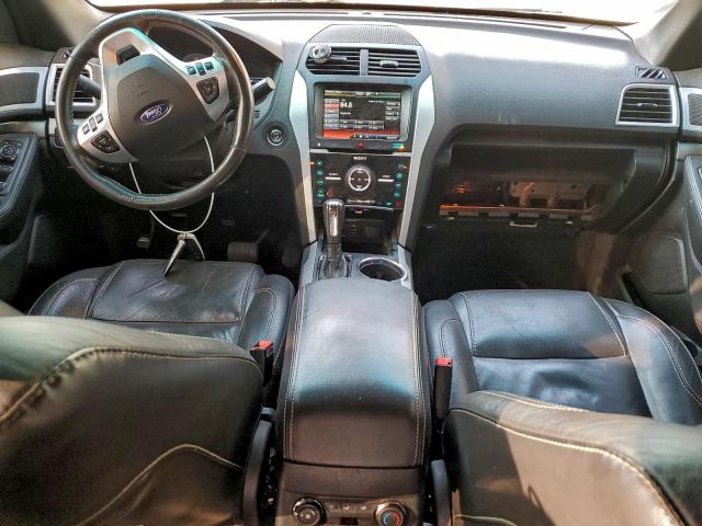 Ford Explorer Sport Image 4