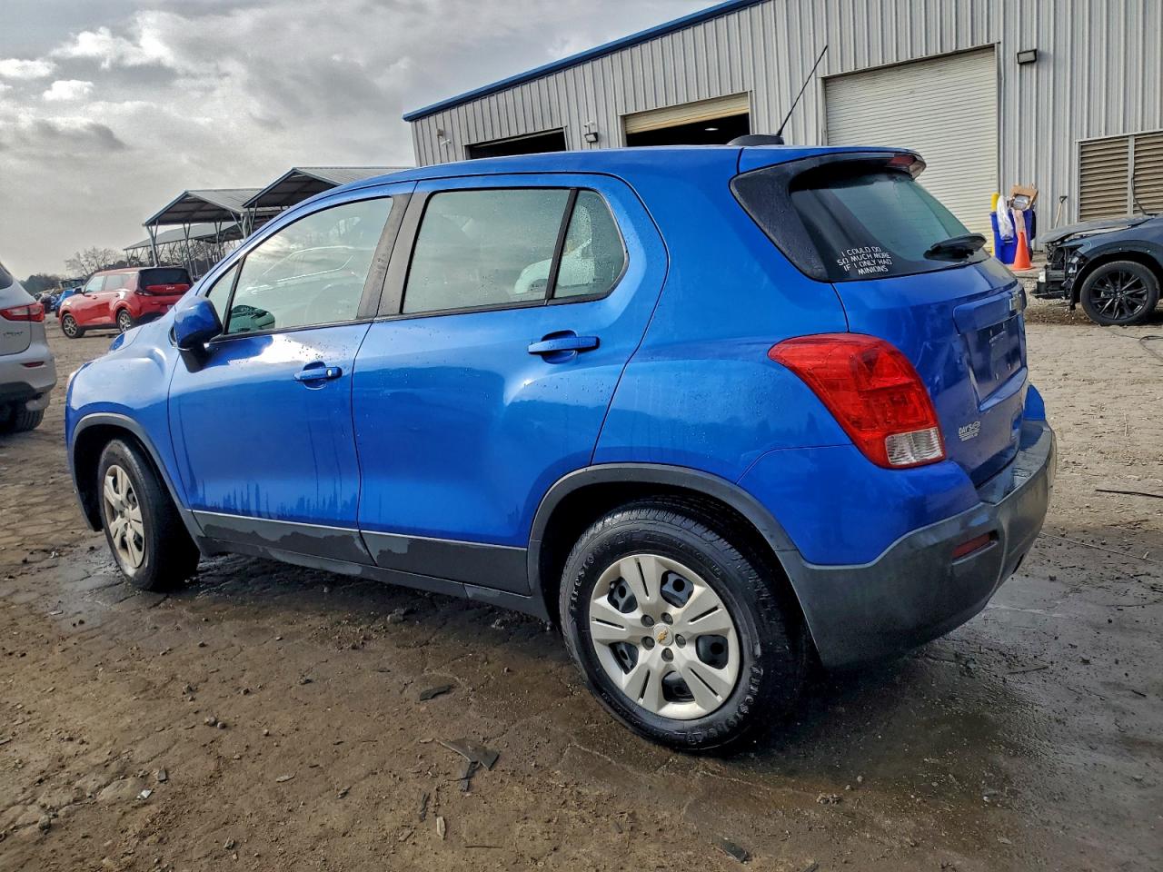 Chevrolet Trax Ls Image 2