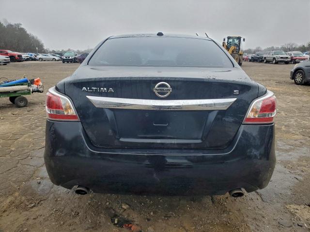 Nissan Altima 2.5 Image 3