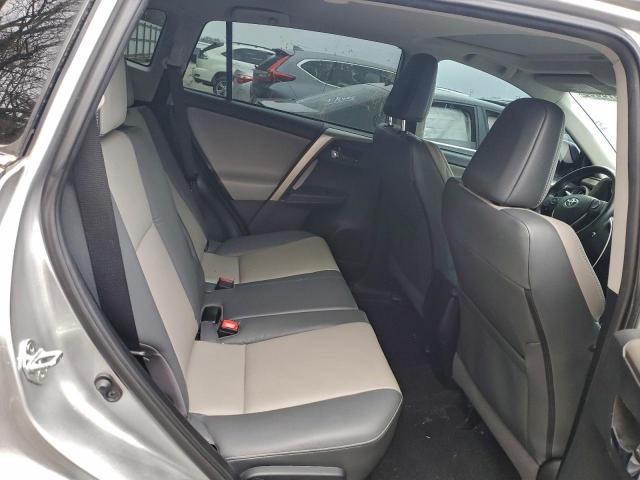 Toyota RAV4 Limited Image 12