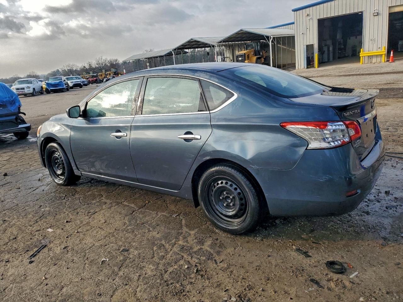 Nissan Sentra S Image 3