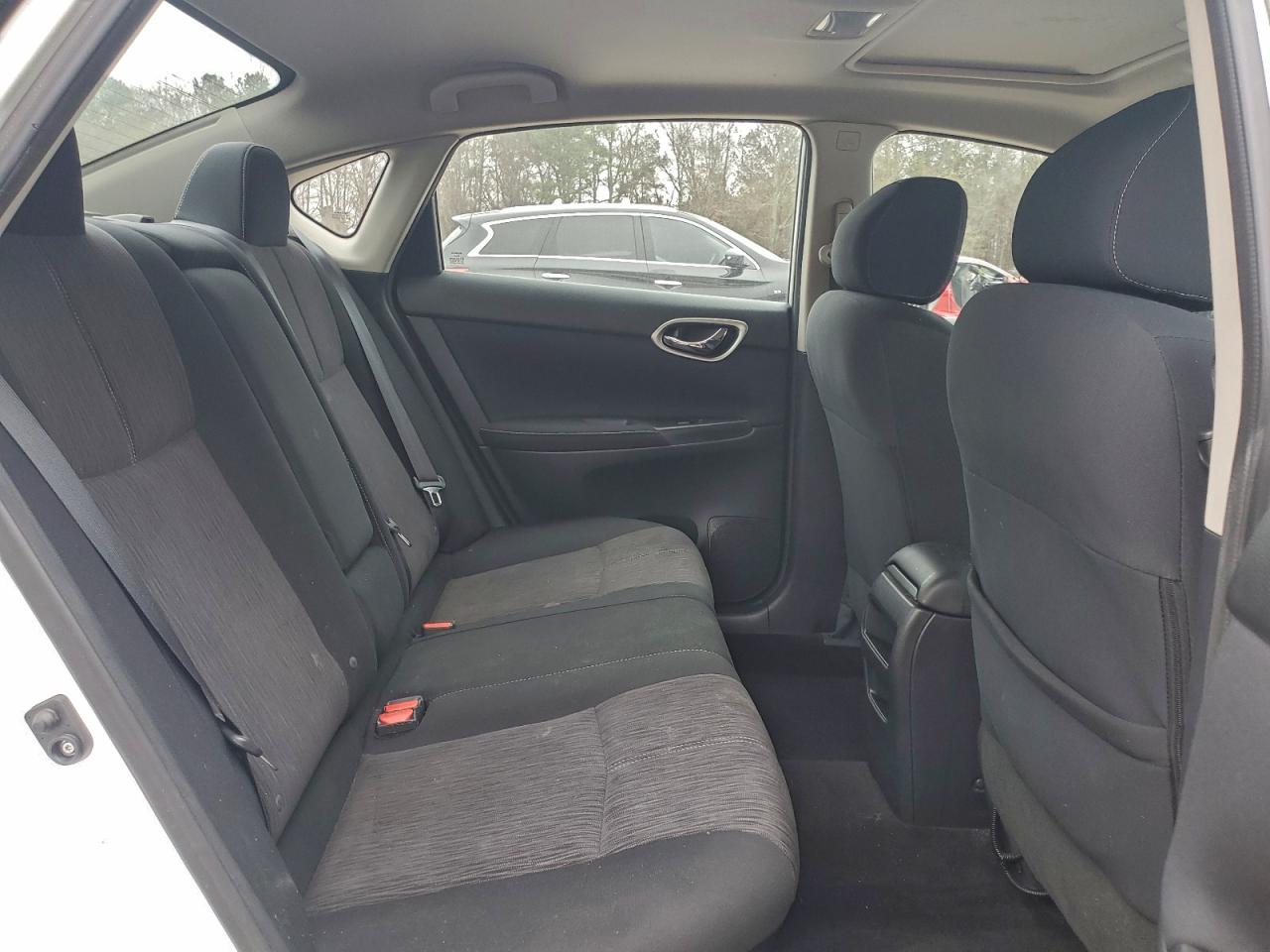 Nissan Sentra S Image 13