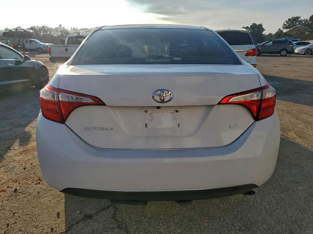 Toyota Corolla L Image 3