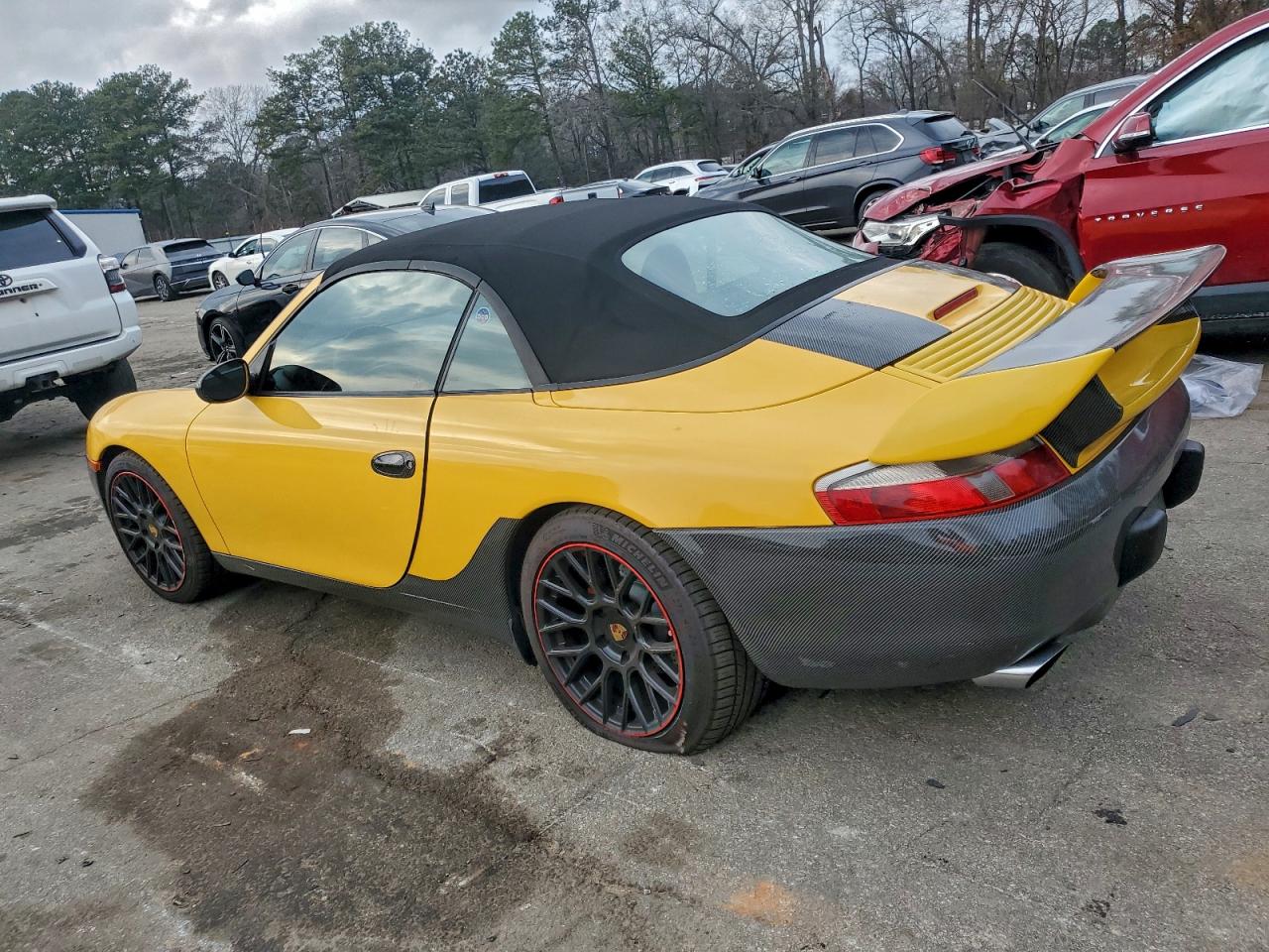 Porsche 911 Carrera 2 Image 2