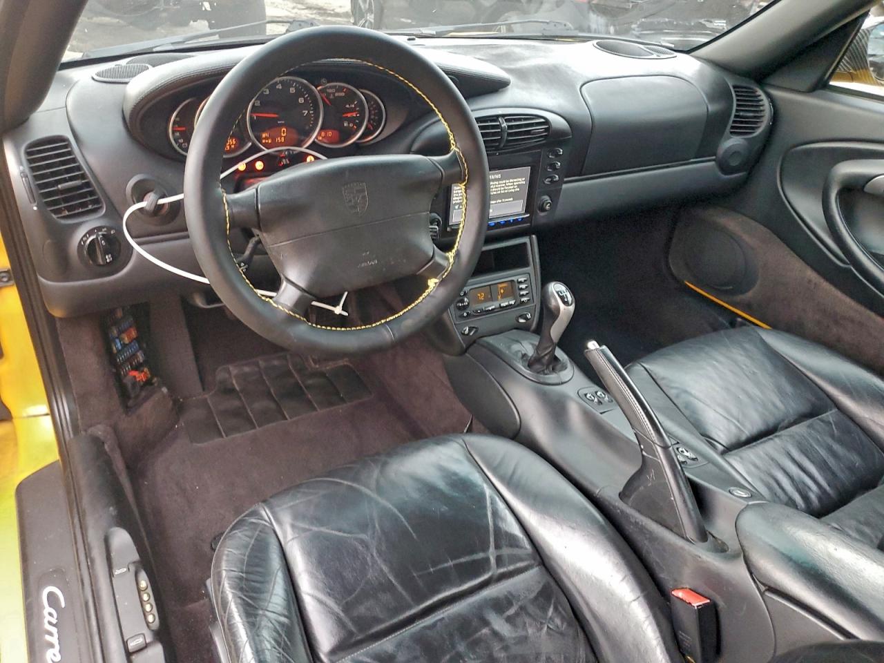 Porsche 911 Carrera 2 Image 12