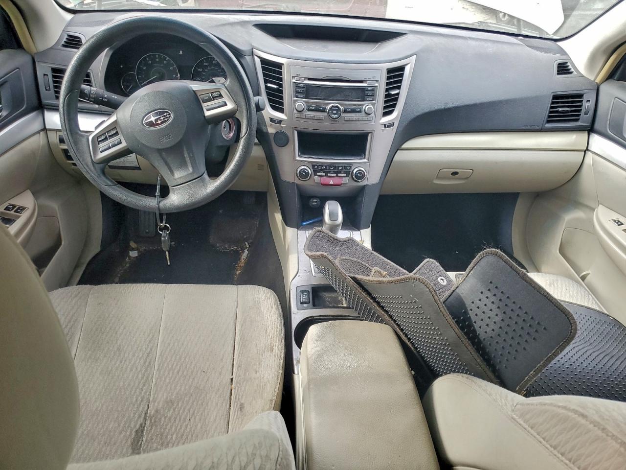 Subaru Outback 2.5i Image 2