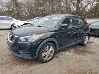  Salvage Nissan Kicks