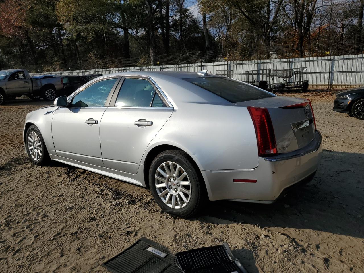 Cadillac CTS Luxury Collection Image 2