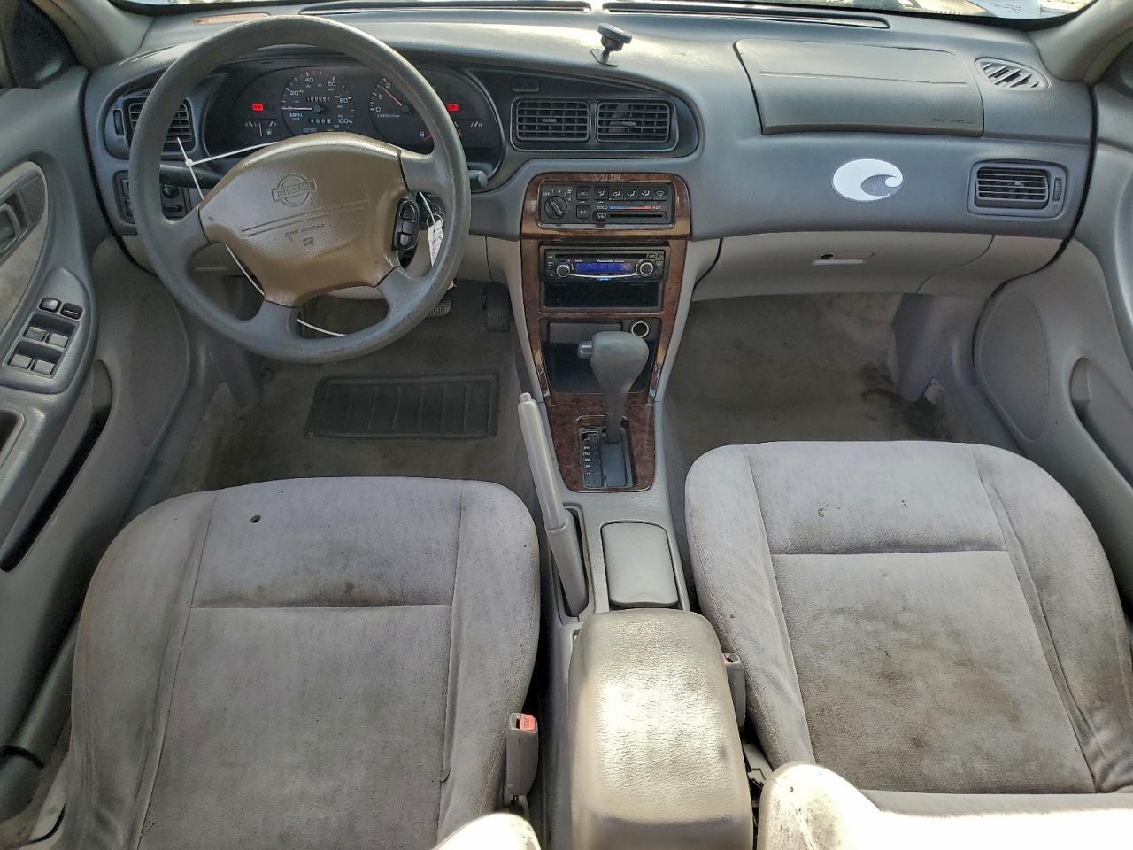 Nissan Altima Xe Image 5