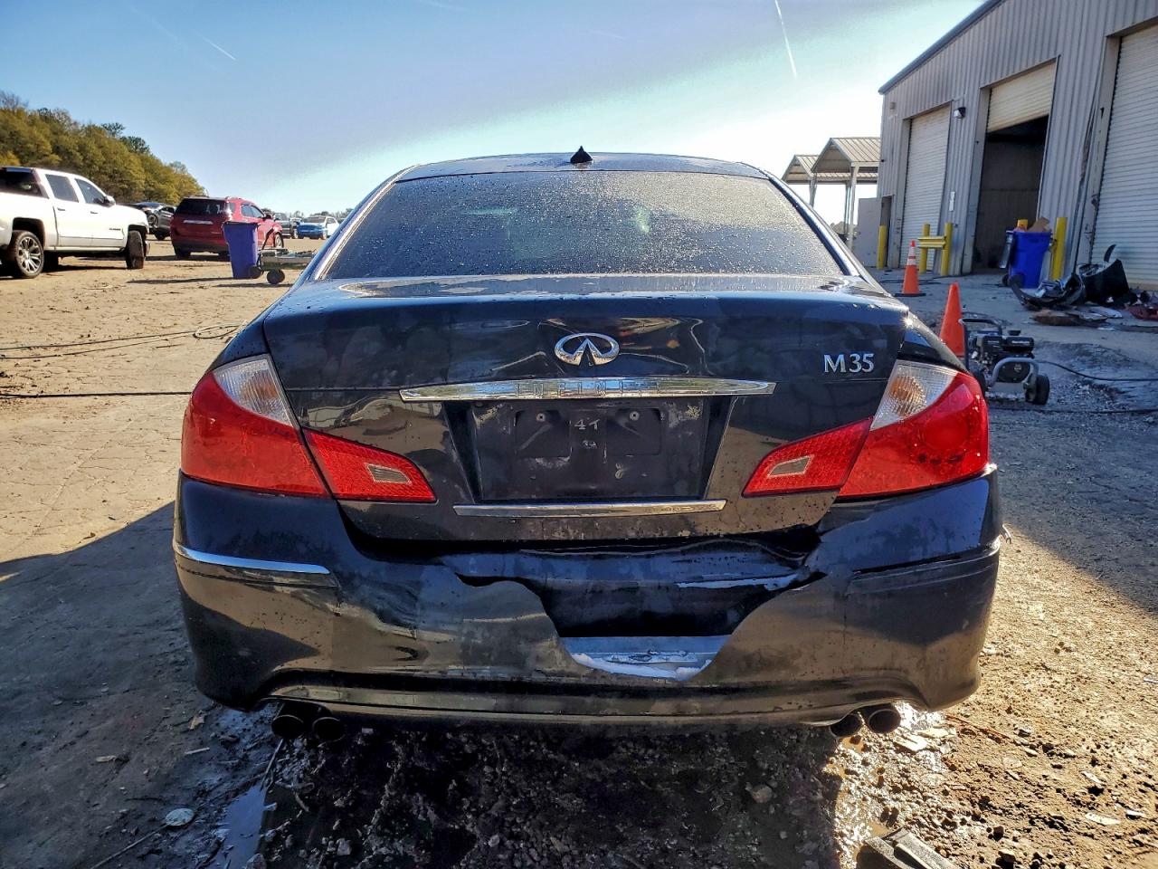 INFINITI M35 Base Image 5